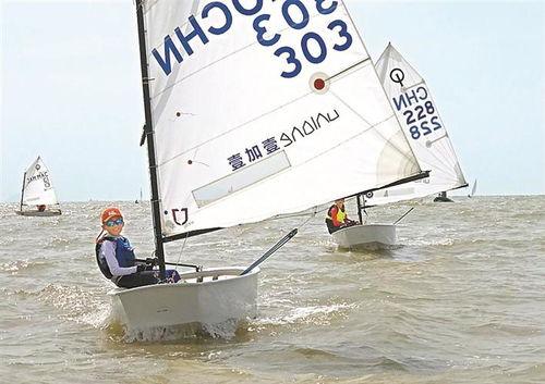 成人帆船教练是谁啊视频,视频带你领略水上运动魅力