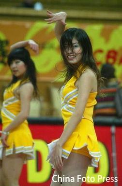 篮球宝贝成人女装视频,动感魅力一展无遗